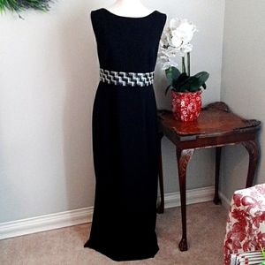 Elegant Black Sleeveless Wedding Dress